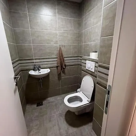 Apartment Urbanluxe Rentt *