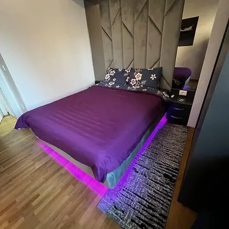 Urbanluxe Rentt Apartment